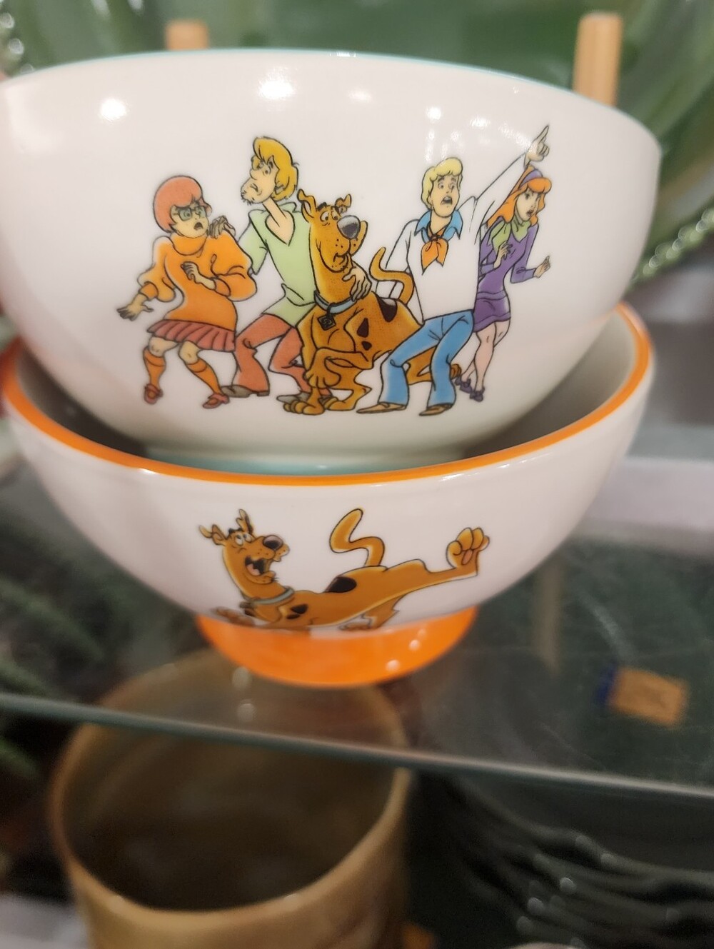 Scooby-Doo Themed Orange & White Party Serving Bowls MYSTERY GANG (2)